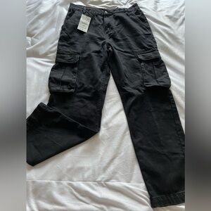 STRAIGHT LEG CARGO JEANS - ZARA - NEVER WORN TAGS STILL ON